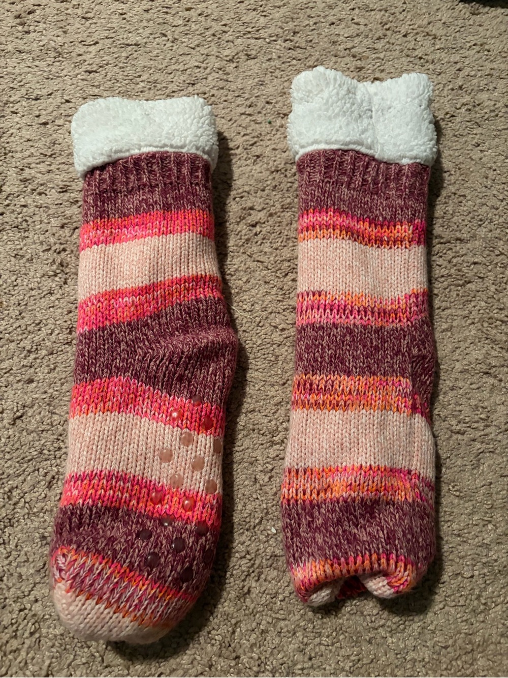 Cozy Striped Sherpa-Lined Women Socks - Pink & Burgundy